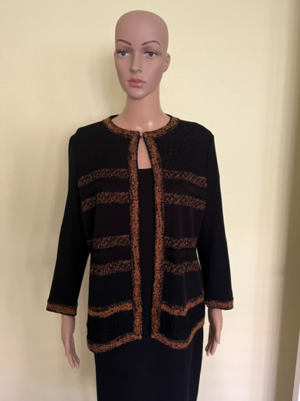 Ming Wang Medium Black Jacket with Camel Brown Trim M